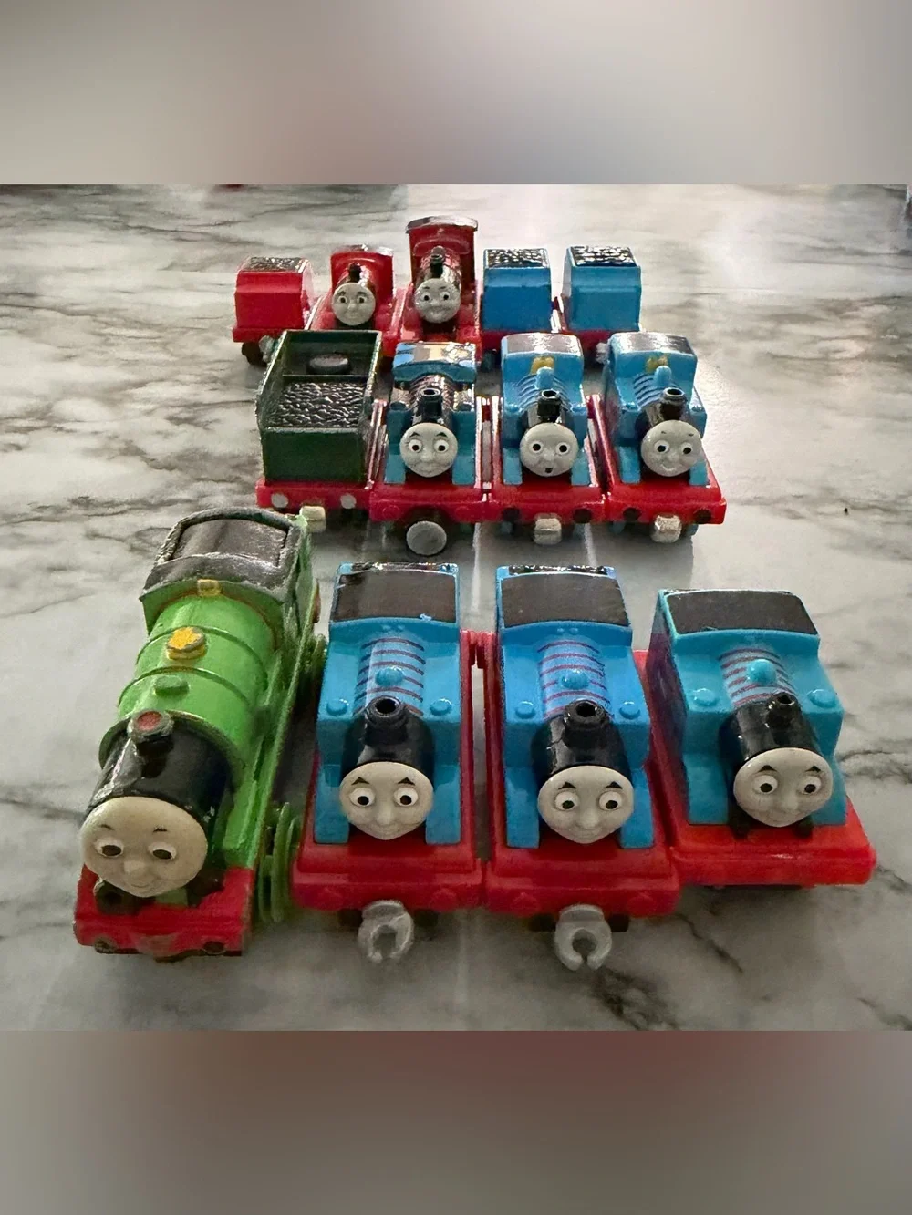 Lot of 13 Thomas & Friends Magnetic & Mini Trains – 8 Magnetic, 5 Mini